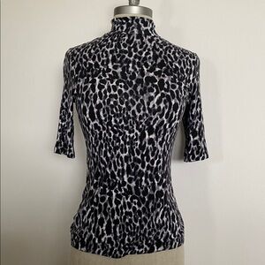 Banana Republic Black and Gray Leopard Print Short Sleeve Top